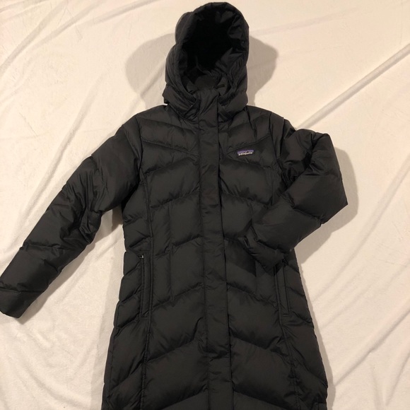 Patagonia Women’s Down with it Parka - Picture 1 of 9